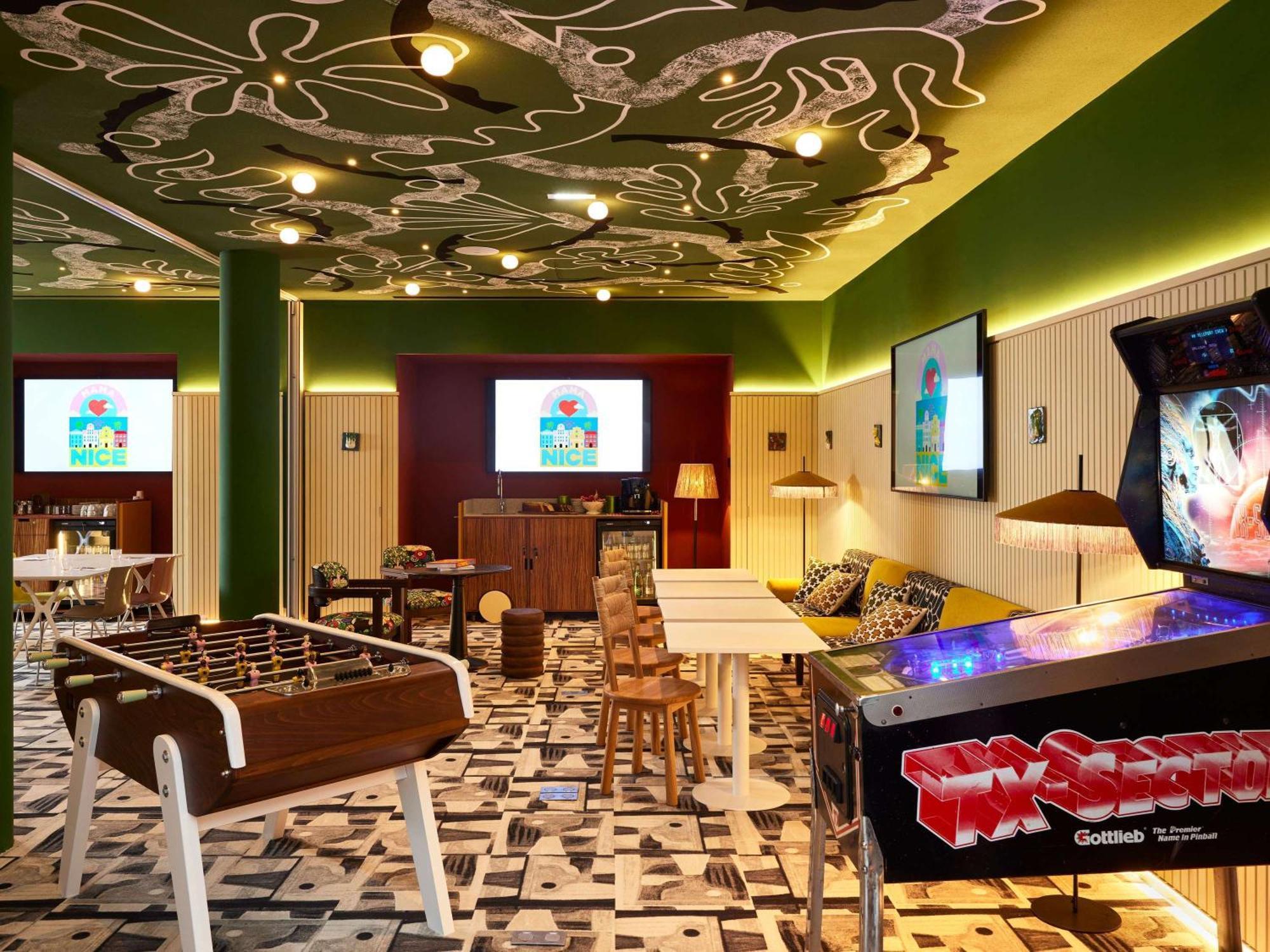 Mama Shelter Hotel