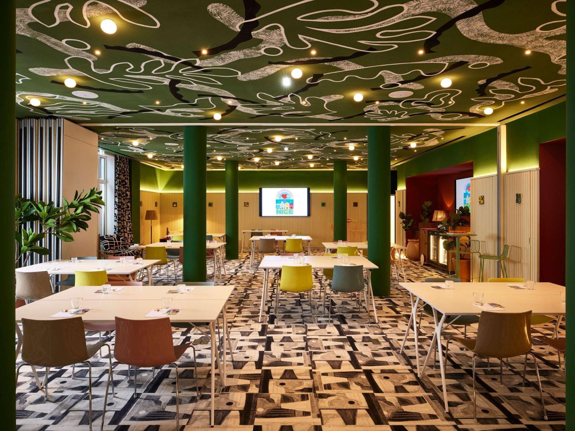 Mama Shelter Hotel
