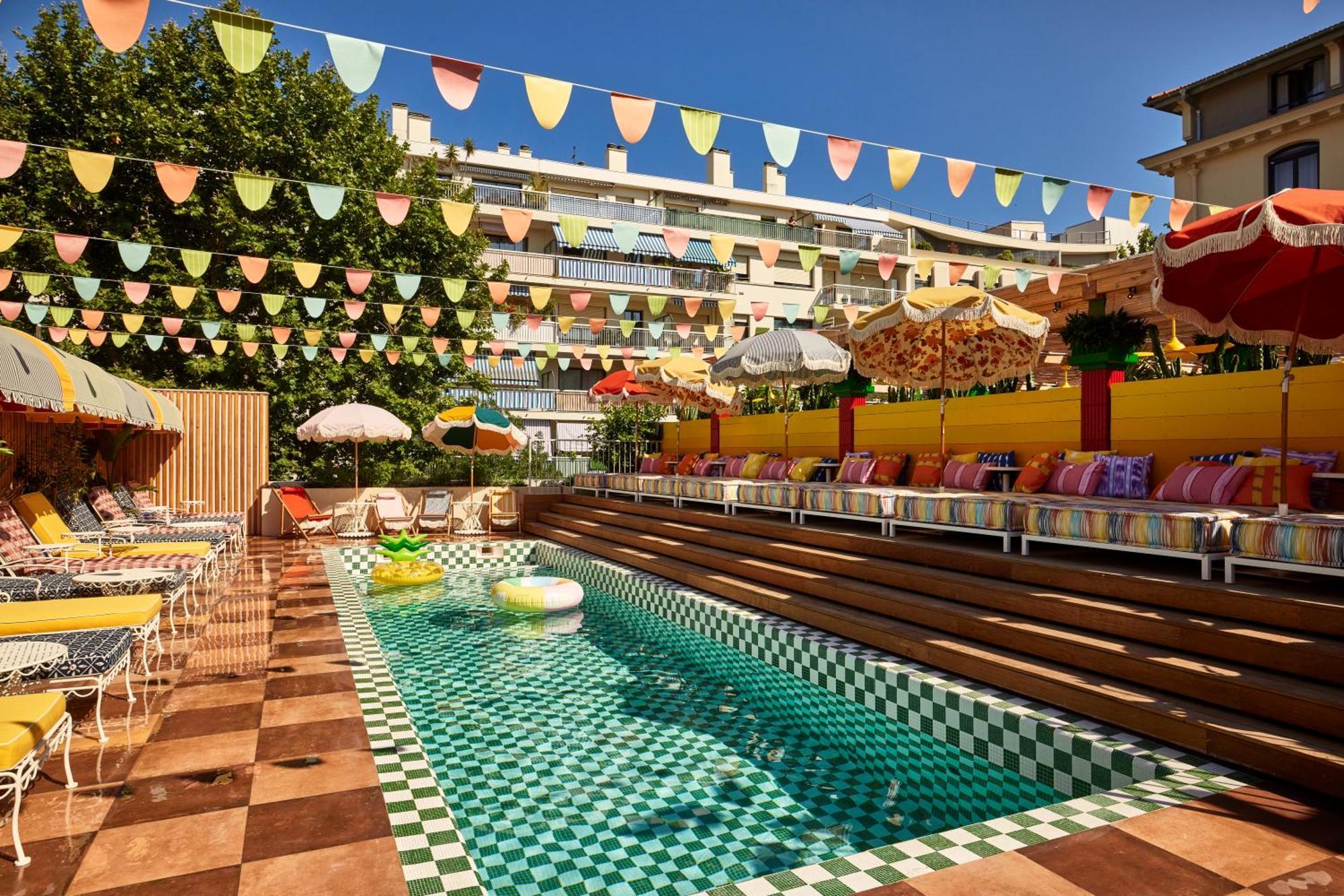 Hotel Mama Shelter 4*