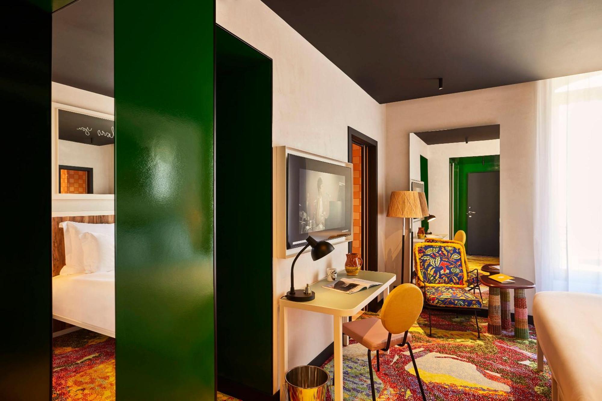 Hotel Mama Shelter 4*
